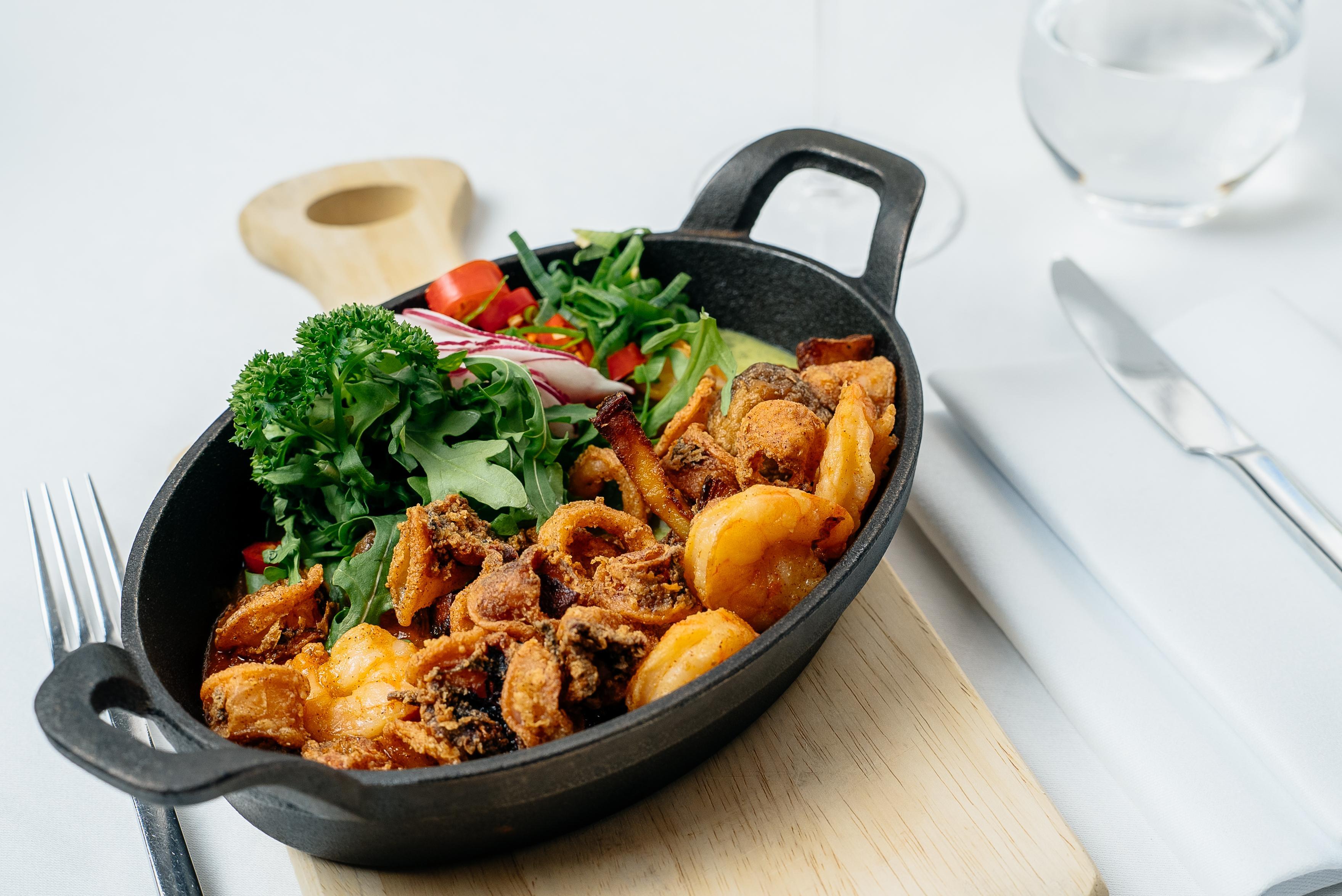 Precise Resort Bad Saarow Dış mekan fotoğraf A vegan meal served on board a KLM flight